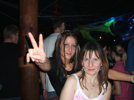ELODIE ET MA SOEUR AU CAPTAIN